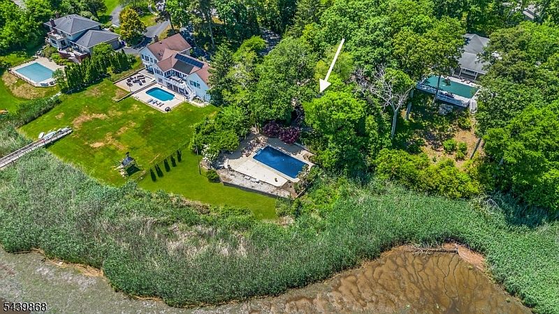 1st image of 734 Thiele Rd