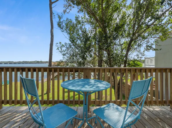 157 Monahan Dr, Fort Walton Beach, FL 32547