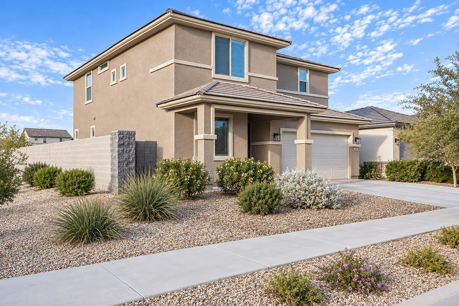 3 bed, 2.5 bath, 2160 sqft, $2,495 — Photo 2