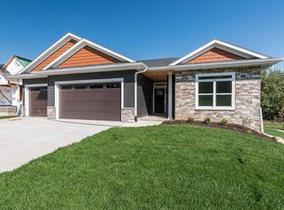 816 Silver Ln, Iowa City, IA 52245