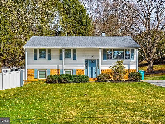 2nd image of 2536 Sandymount Rd