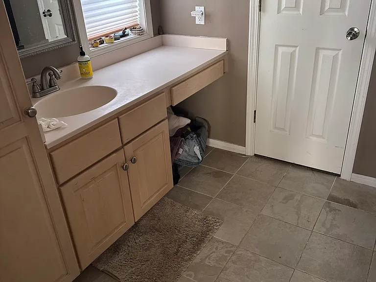 1256 Forest Hills Dr — Photo 15