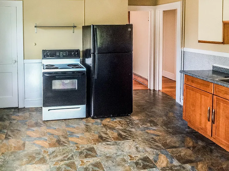22 Fairview St #3 — Photo 3