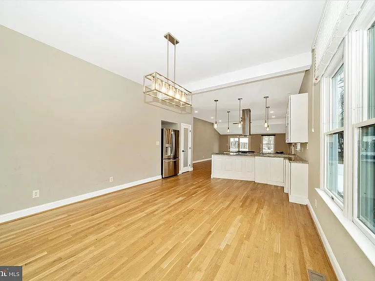 3313 Moline Rd — Photo 14
