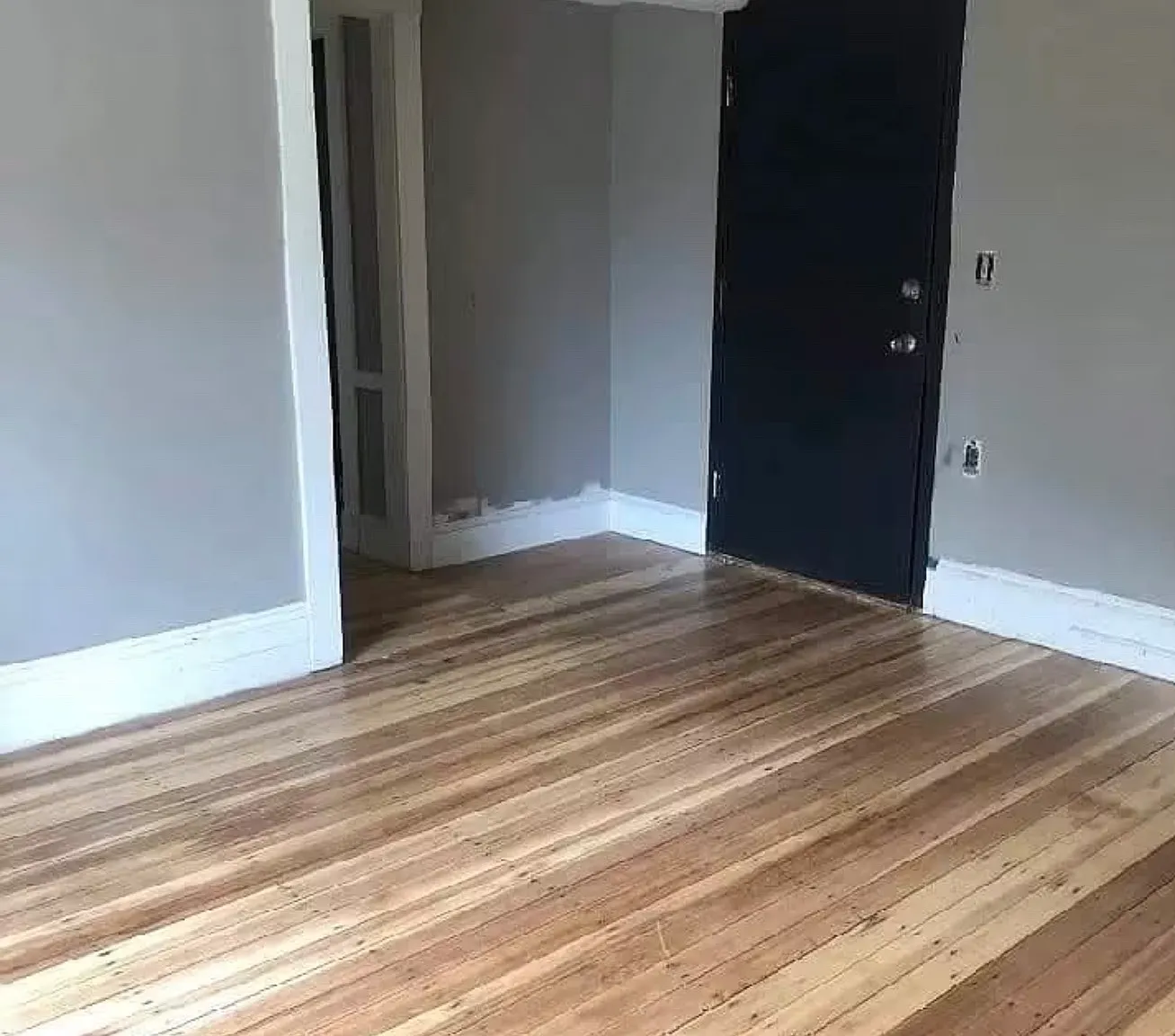 Studio, 600 sqft, $942 — Photo 2
