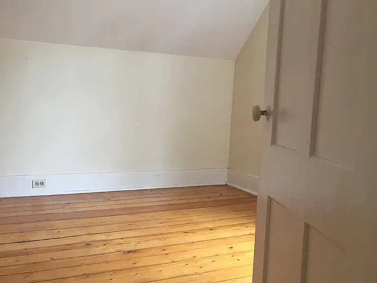 10 Green Ct — Photo 9