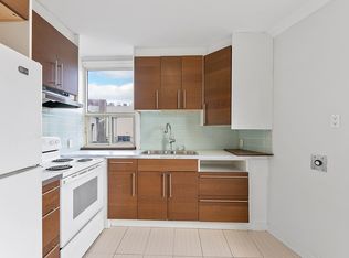 17 Scarlett Rd #2, Toronto, ON M6N4J5