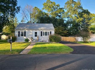 22 Wakeley St, Shelton, CT 06484