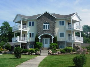 14 Dockside Dr, Morristown, NY 13664