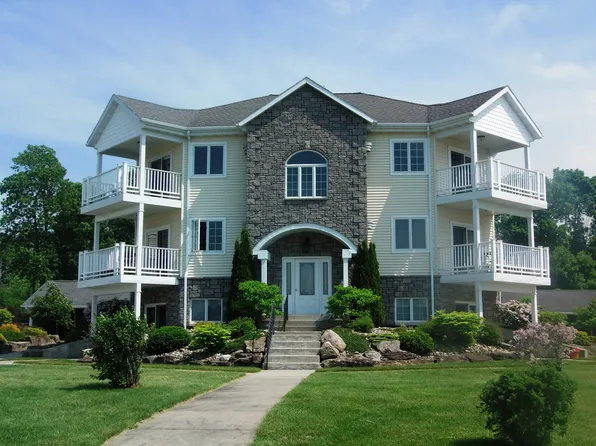 14 Dockside Dr, Morristown, NY 13664