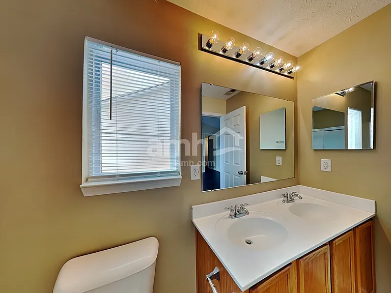 5659 W Woodview Trl — Photo 14