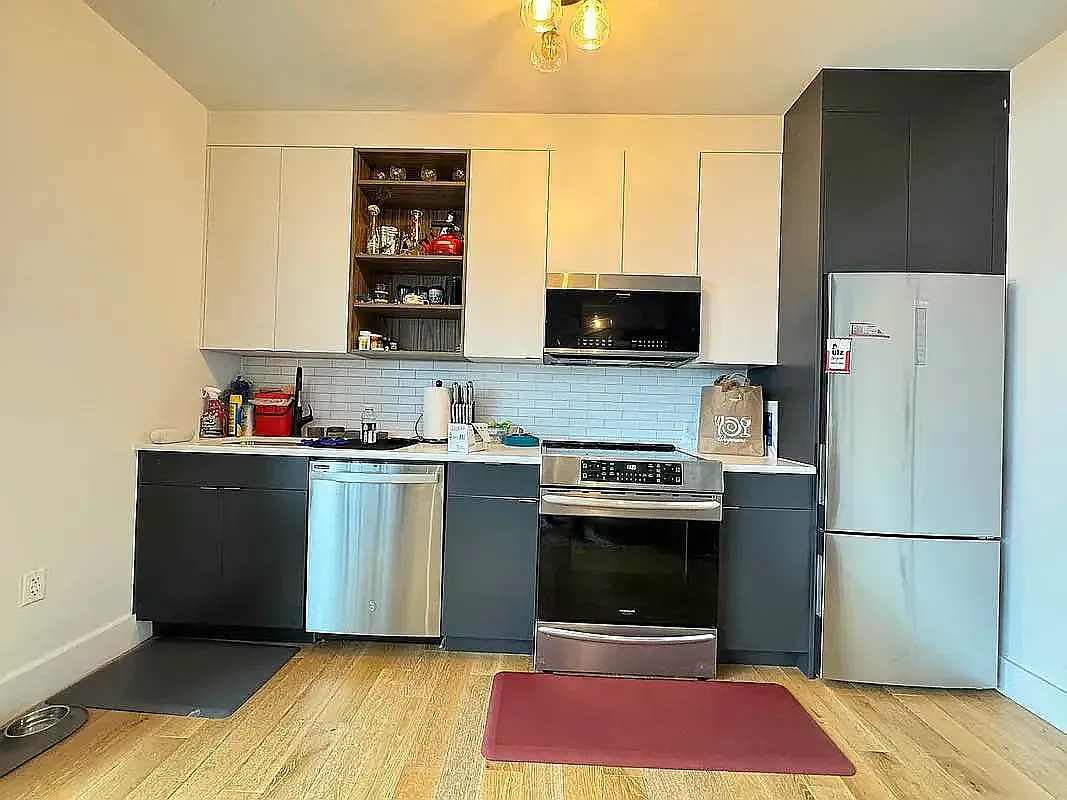 499 Evergreen Avenue — Photo 2