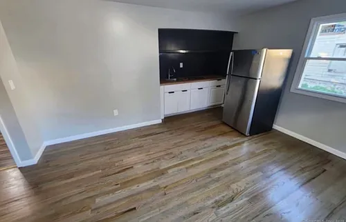 1600 Iranistan Ave #1 Photo 1
