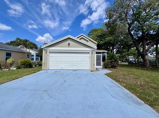 5889 Snowdrop Way, West Palm Beach, FL 33415