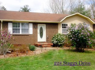 228 Staggs Dr, Portland, TN 37148