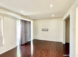 30 Caruso Dr #1, Brampton, ON L6Y 5B1