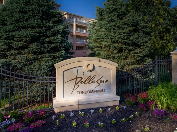 4500 Bob Billings Pkwy Unit 403, Lawrence, KS 66049