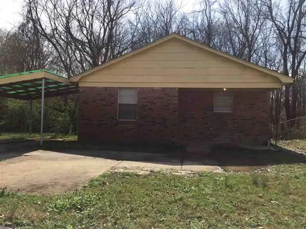 911 Calvin Rd, Memphis, TN 38109