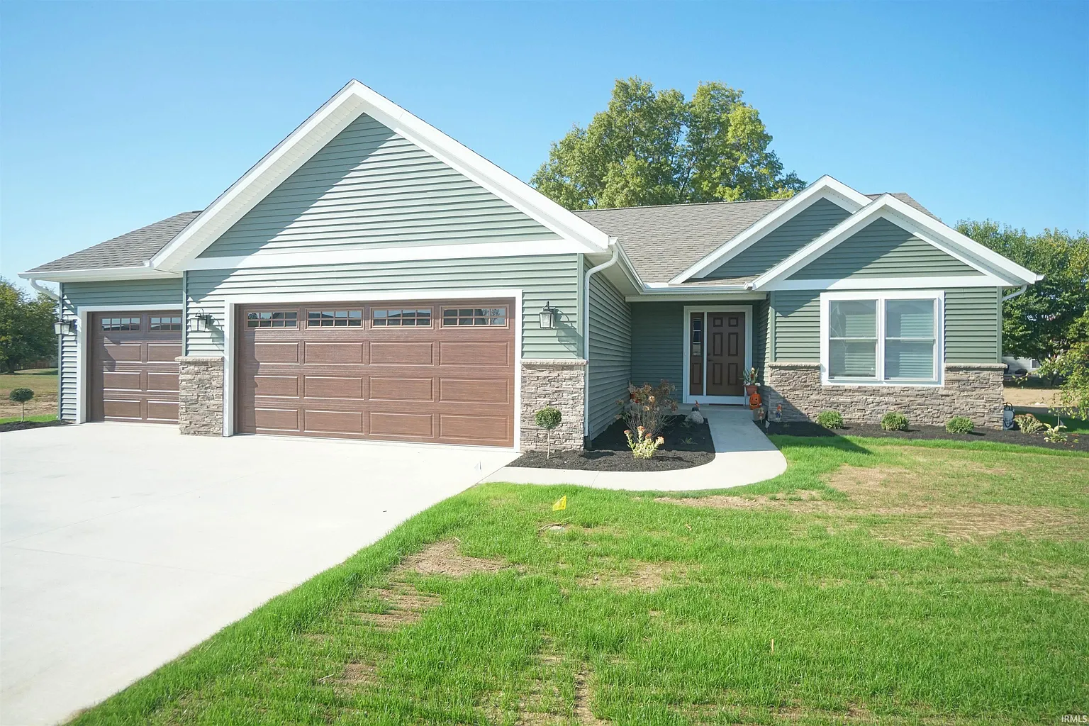525 N Eastfield Cir photo 1