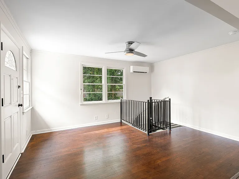 1036 Seymour Ave #B — Photo 19