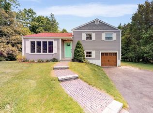 2494 Bound Brook Ln, Yorktown Heights, NY 10598