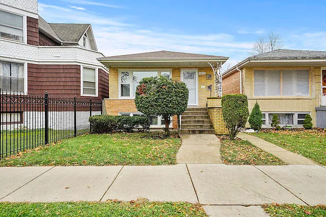 3455 W 63rd Pl photo 1