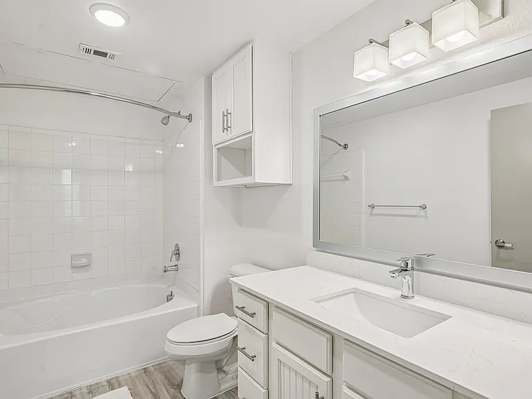 Gateway Pines — Photo 13
