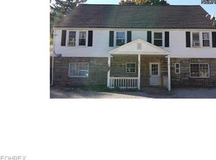 9070 Usher Rd, Olmsted Township, OH 44138