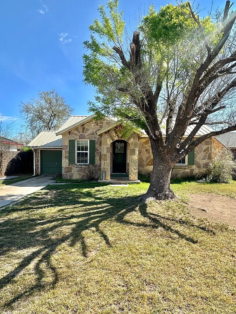 Coming This October - Charming 2-Bedroom Home! — Photo 2
