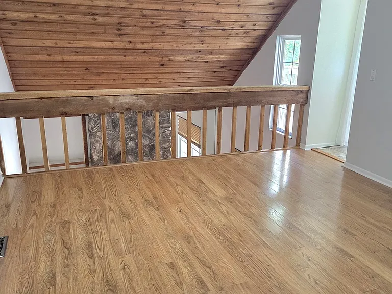 614 Dunham Rd — Photo 7