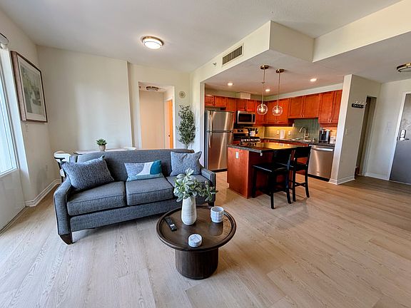 2nd image of 1240 India St Unit 517