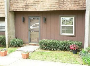 713 Cedar Pointe Dr, Marietta, GA 30008