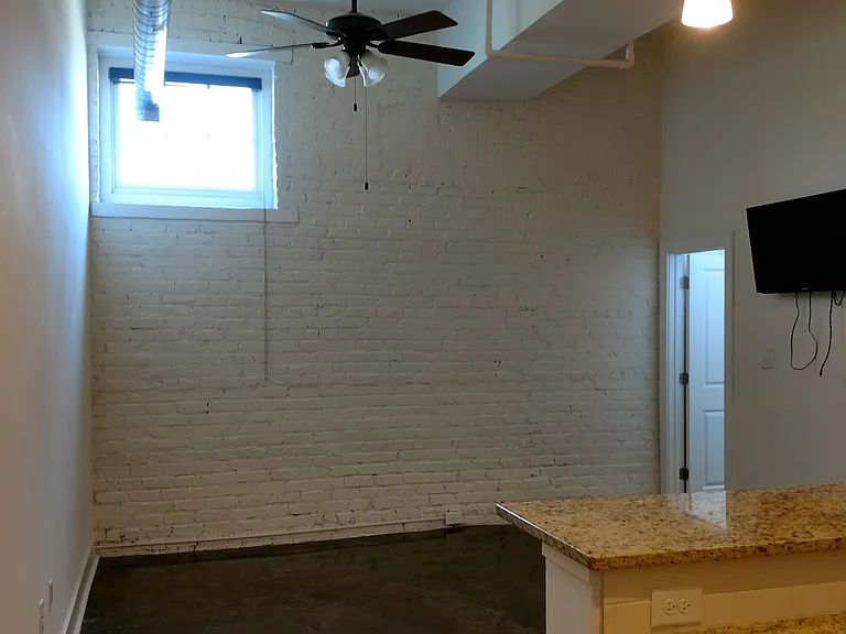 212 E. Leigh St. — Photo 16