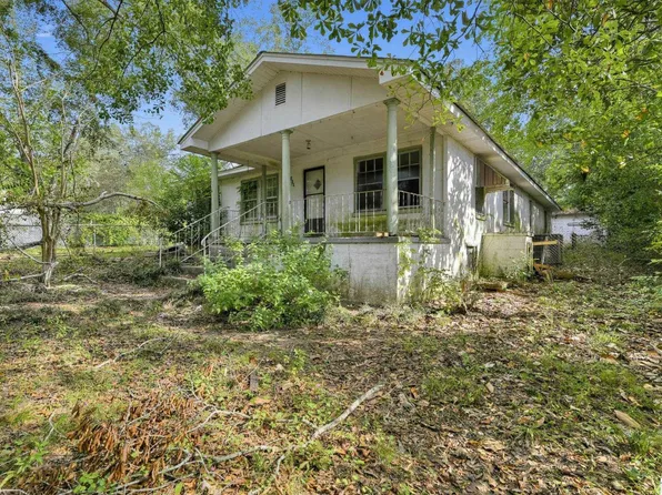 408 2nd St S, Clanton, AL 35045