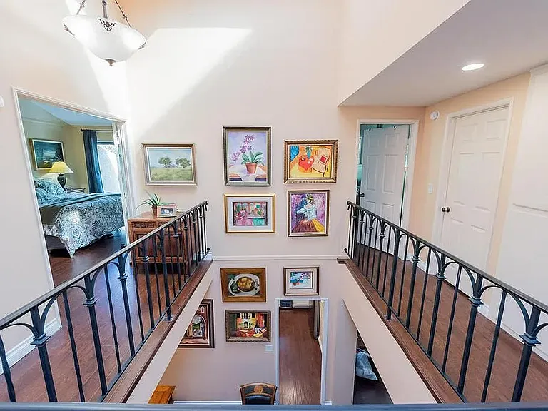 724 Valley Dr — Photo 15
