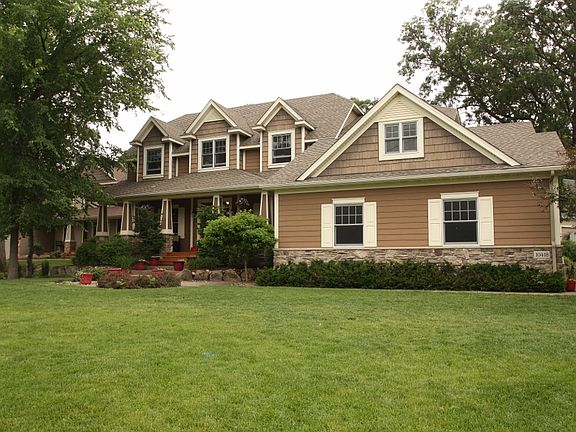 2nd image of 10418 Abbott Ct N