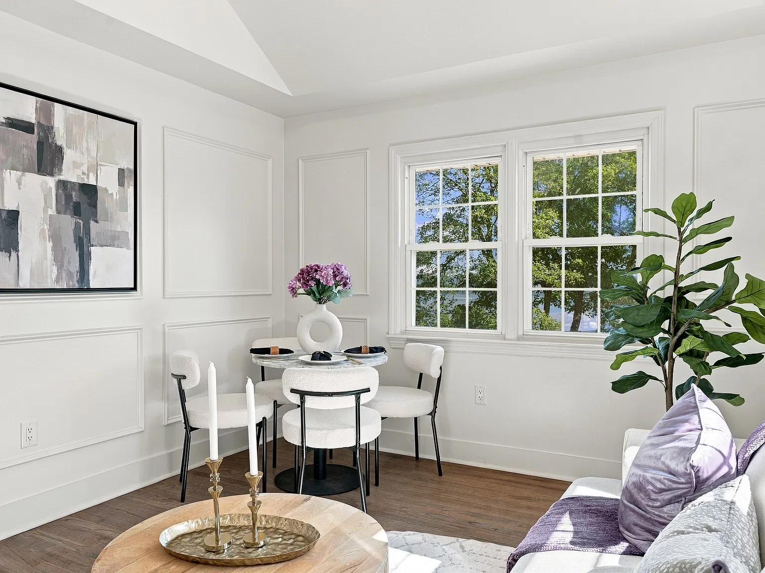 2 bed, 942 sqft, $3,950 — Photo 3