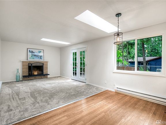 4th image of 19605 NE 159th St