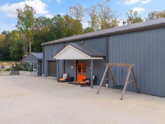 2nd image of 420 Brakebill Rd