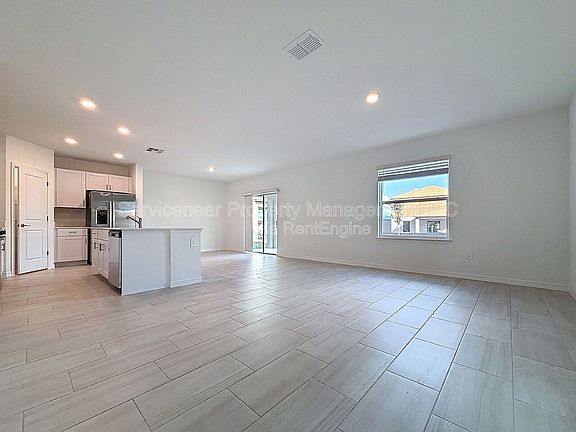4th image of 11267 Flourish Dr