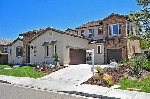 1st image of 621 Overlook Pl