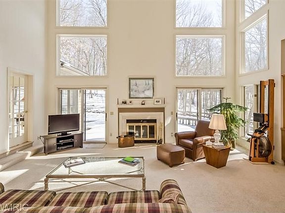 5th image of 1666 Beard Dr SE