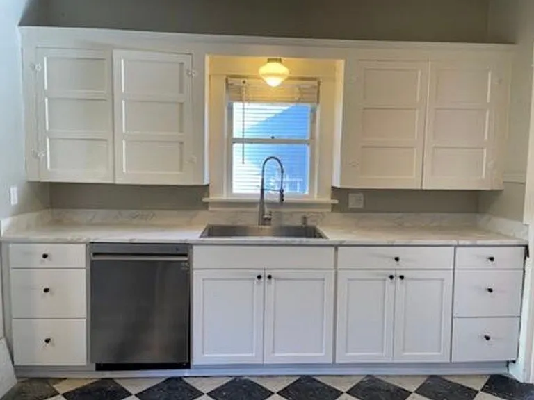 3443 SE Grant Ct — Photo 2