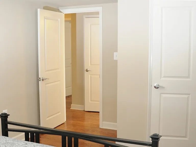 Bass Circle Apartments — Photo 23