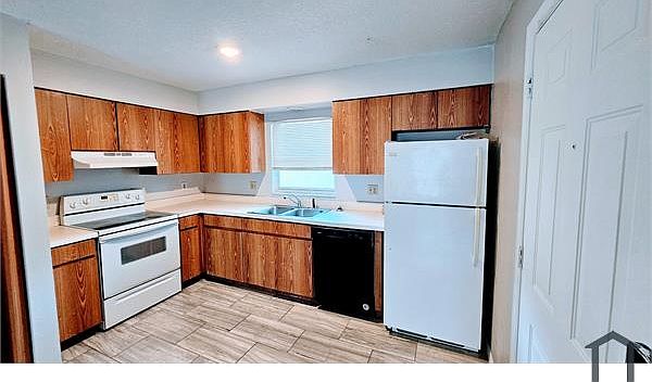 1st image of 3421 Temple St APT B