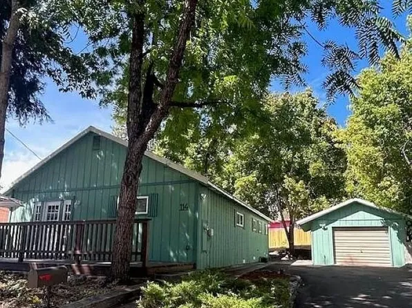 114 Smith St, Mount Shasta, CA 96067