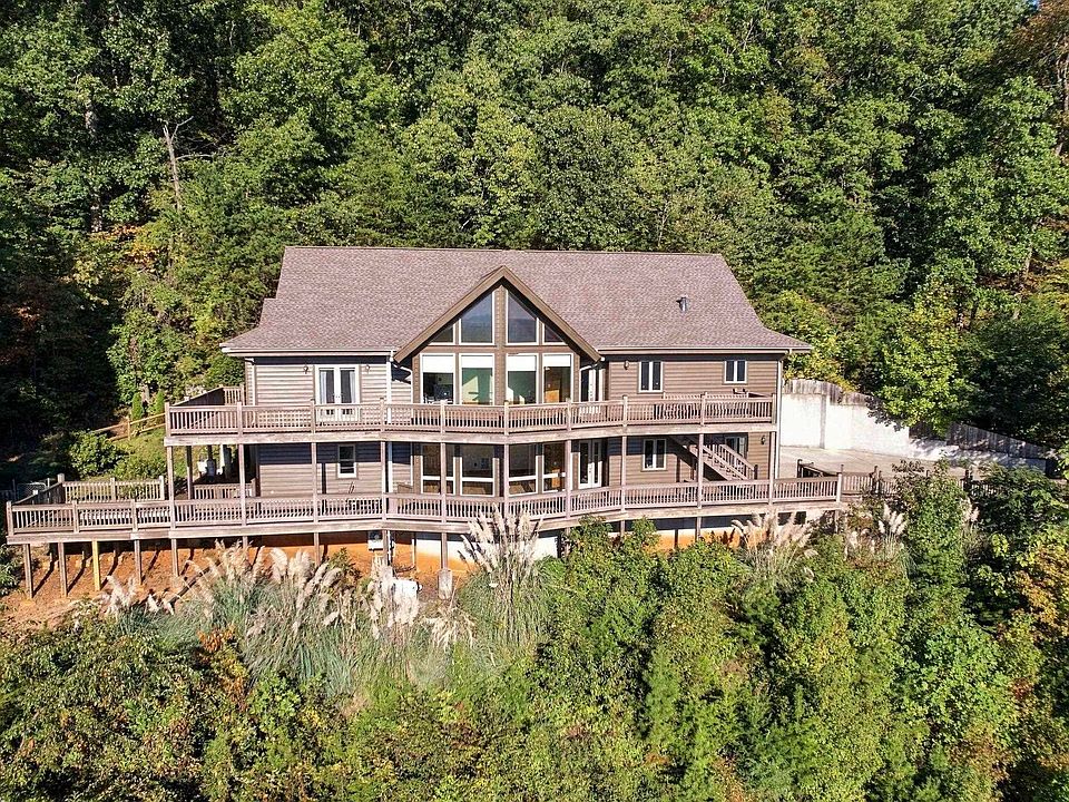 1st image of 418 Old Rockhouse Rd