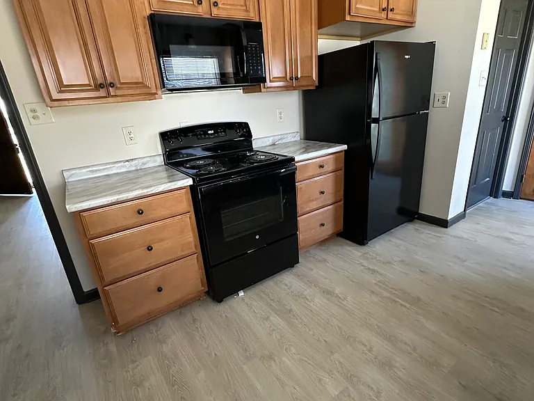 1429 Cedar Park Dr — Photo 9