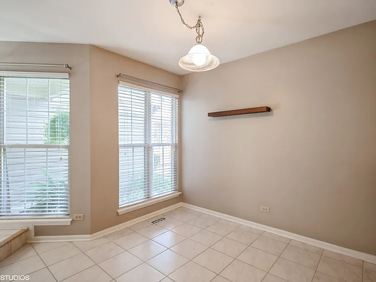 707 Clover Hill Ct — Photo 10