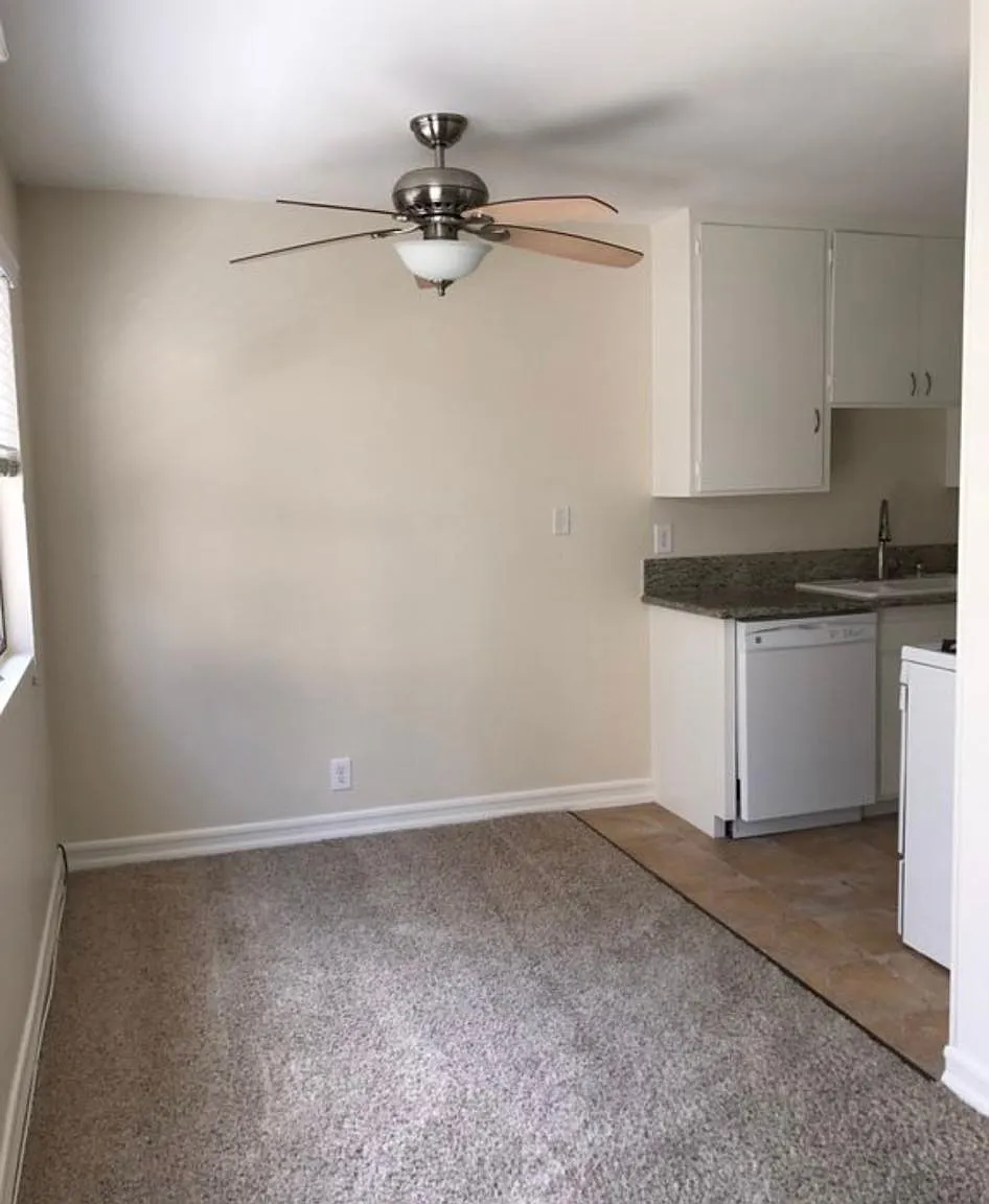 1246 S Westgate Ave — Photo 1